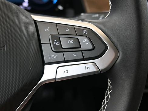 New 2026 Volkswagen Atlas SE image 28