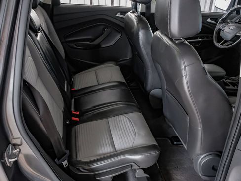 Used 2017 Ford Escape SE w/ Equipment Group 201A FWD image 35