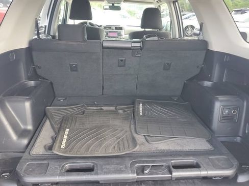 Used 2010 Toyota 4Runner SR5 AWD/4WD image 7
