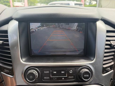 Used 2015 Chevrolet Suburban LT AWD/4WD image 18