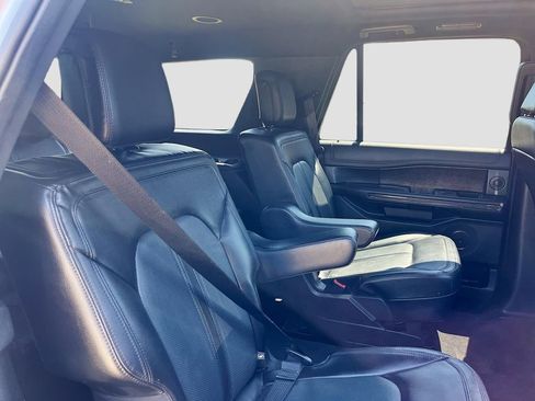 Used 2021 Ford Expedition Limited RWD image 29