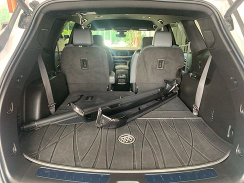 Used 2023 Buick Enclave Premium FWD image 8