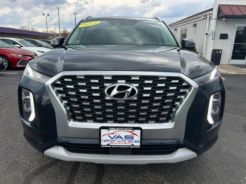 Used 2021 Hyundai Palisade Limited w/ Winter Package AWD/4WD image 2