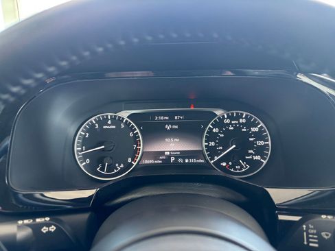 Used 2025 Nissan Pathfinder SV image 41