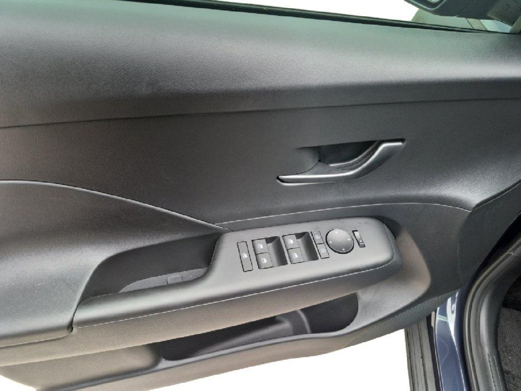 New 2027 Hyundai Kona SEL Sport FWD image 10