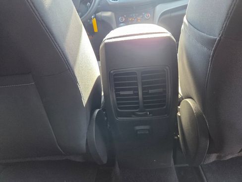Used 2017 Ford Escape SE AWD/4WD image 23