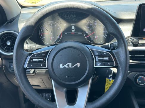 Used 2024 Kia Forte LXS FWD image 21