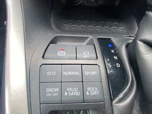 Used 2024 Toyota RAV4 XLE AWD/4WD image 22
