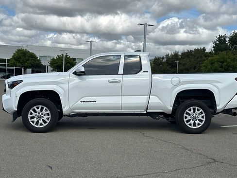 Certified 2025 Toyota Tacoma SR5 RWD image 8