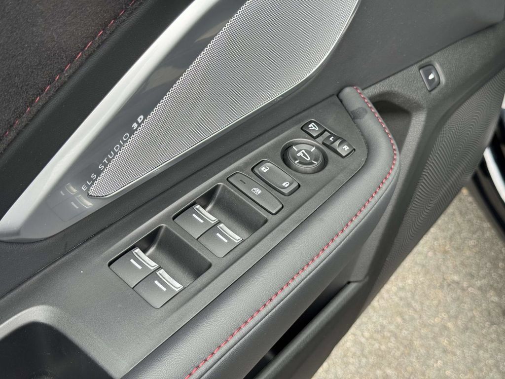 Used 2023 Acura RDX w/ Advance Package AWD/4WD image 18