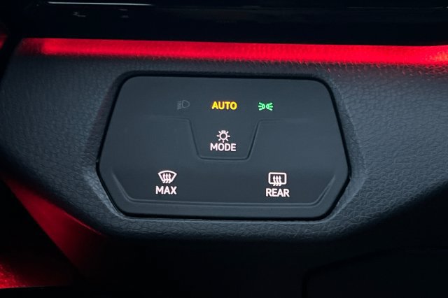Used 2024 Volkswagen ID.4 2WD image 32