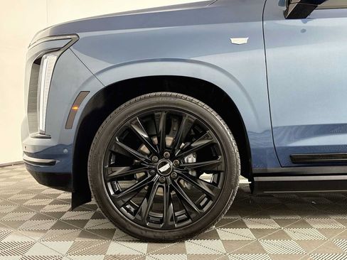 Used 2025 Cadillac Escalade Sport Platinum w/ LPO, ONYX Package AWD/4WD image 33