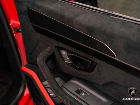 Used 2023 Lamborghini Urus Performante image 47
