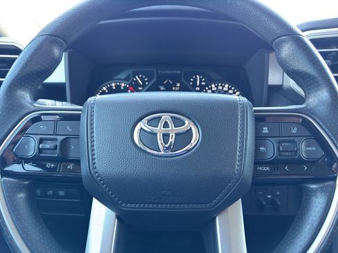 Used 2022 Toyota Tundra SR5 AWD/4WD image 14