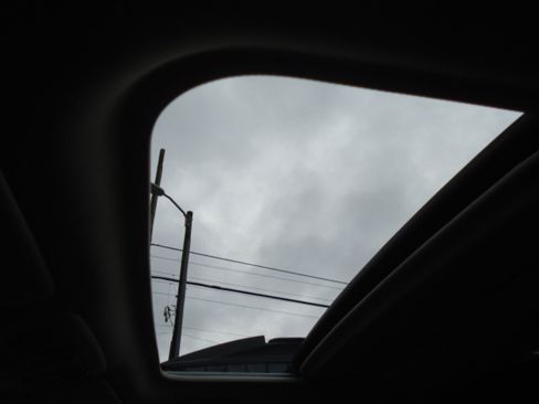 Used 2018 Subaru Outback 3.6R Limited image 17