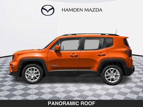 Used 2019 Jeep Renegade Latitude w/ Popular Equipment Group AWD/4WD image 3