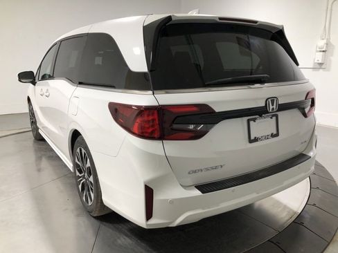 Used 2026 Honda Odyssey Elite image 5