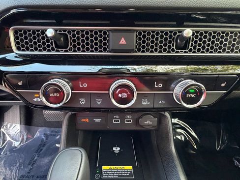 Certified 2024 Honda Civic Touring image 25