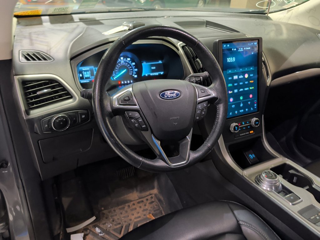 Used 2023 Ford Edge SEL AWD/4WD image 6
