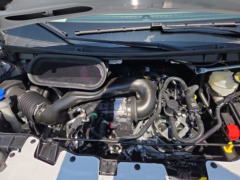 New 2025 Ford Transit 250 148 Medium Roof image 22