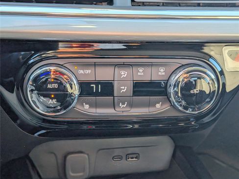 New 2026 Chevrolet Trax LT w/ Driver Confidence Package image 28