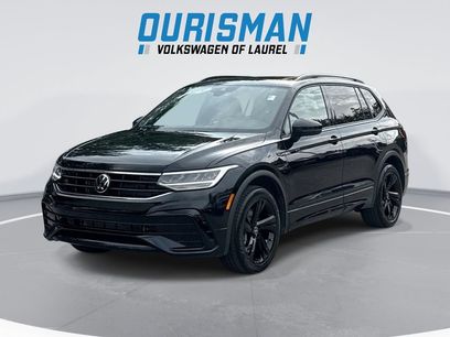 Used 2023 Volkswagen Tiguan SE R-Line