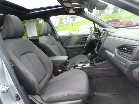 Used 2026 Subaru Forester Premium AWD/4WD image 15