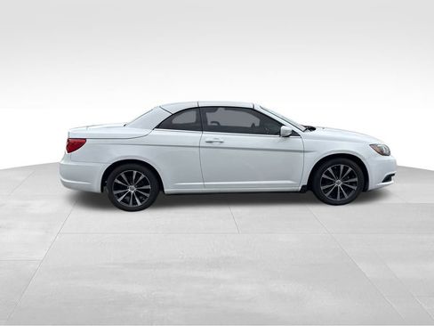 Used 2012 Chrysler 200 S image 5