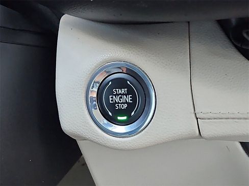 Used 2023 Buick Envision Preferred image 27