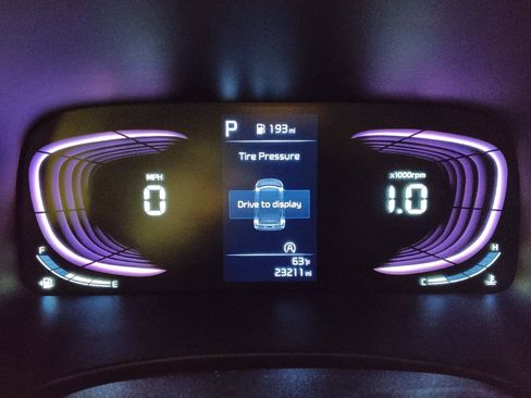 Used 2023 Kia Soul LX image 23