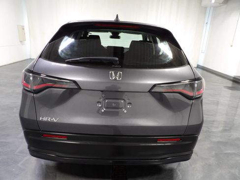 Used 2025 Honda HR-V LX image 5