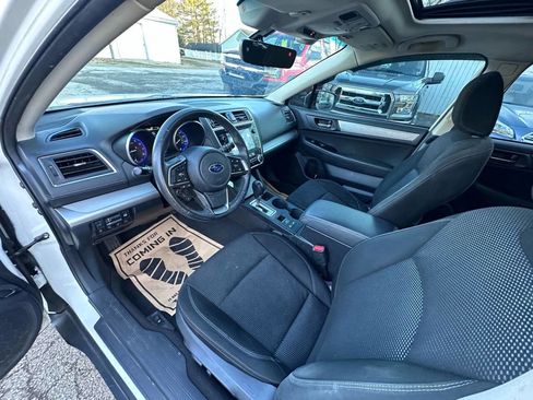 Used 2019 Subaru Outback 2.5i Premium w/ Popular Package #2 image 9