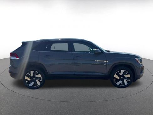Used 2026 Volkswagen Atlas Cross Sport SE AWD/4WD image 16