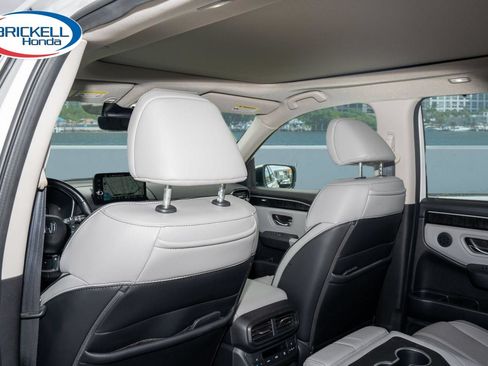 Certified 2023 Honda Pilot Elite image 19