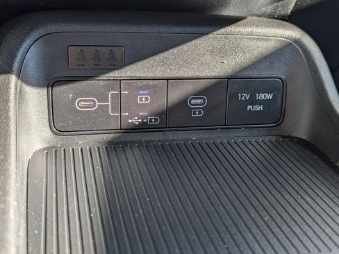 Certified 2024 Hyundai Kona SEL AWD/4WD image 33