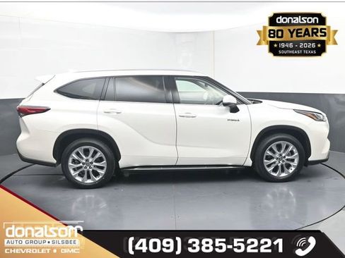 Used 2021 Toyota Highlander Limited image 2