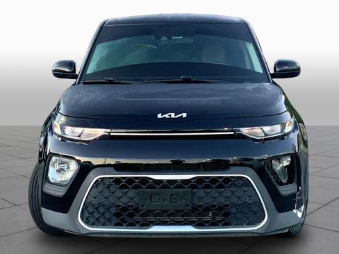 Used 2022 Kia Soul LX w/ Technology Package FWD image 4