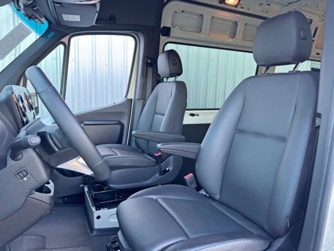 Used 2025 Mercedes-Benz Sprinter 3500 w/ Charging Package, Dashboard image 36