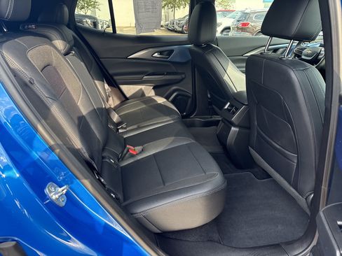 Used 2025 Chevrolet Equinox EV LT w/ Convenience Package FWD image 15