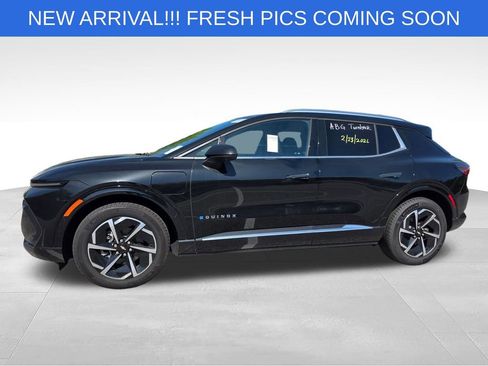 Used 2025 Chevrolet Equinox EV LT w/ Convenience Package FWD image 3