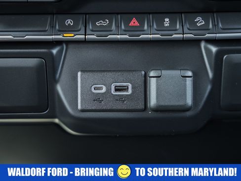 Used 2022 Chevrolet Silverado 1500 LT image 29