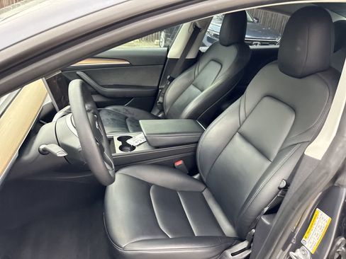 Used 2022 Tesla Model 3 Long Range image 9