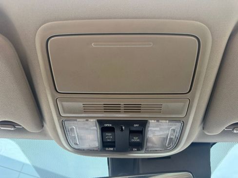 Used 2022 Honda Pilot EX-L image 19