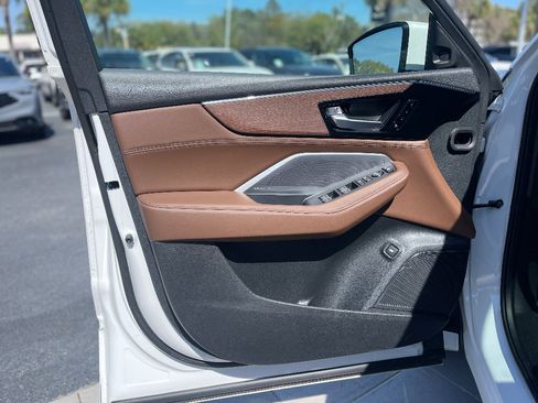 Used 2026 Acura MDX SH-AWD w/ Advance Package image 14