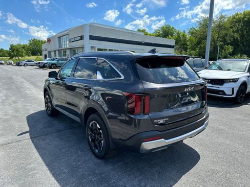 New 2026 Kia Sorento S AWD/4WD image 7