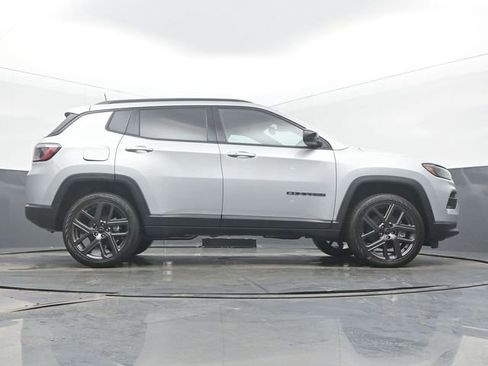 New 2026 Jeep Compass Latitude w/ Sun and Sound Group AWD/4WD image 52