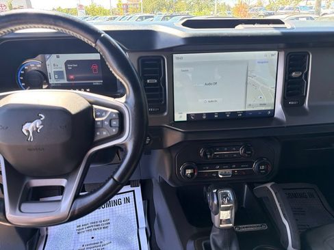 Used 2023 Ford Bronco Outer Banks AWD/4WD image 27