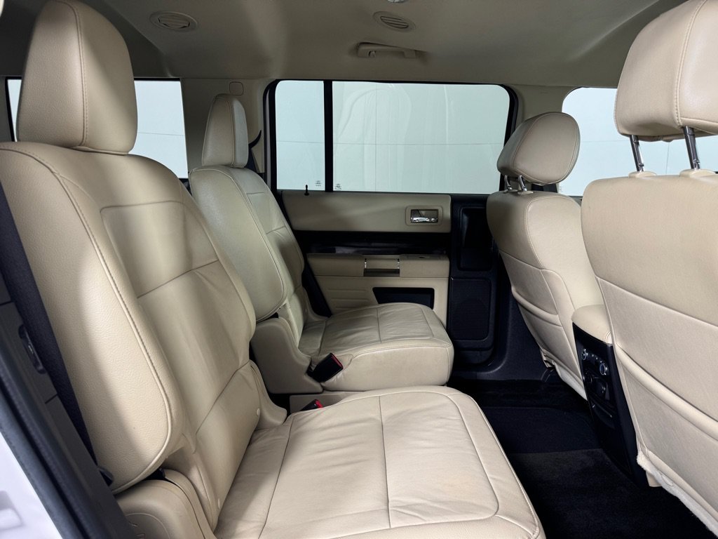Used 2018 Ford Flex SEL w/ Equipment Group 202A AWD/4WD image 25