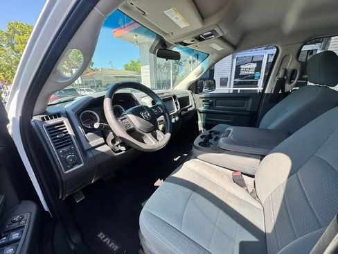Used 2017 RAM 1500 Express w/ Express Value Package RWD image 15