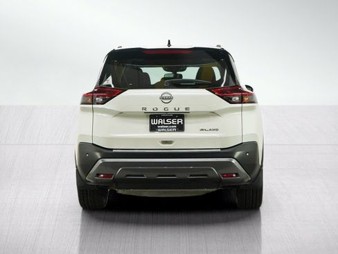 Used 2023 Nissan Rogue SL w/ SL Premium Package AWD/4WD image 4